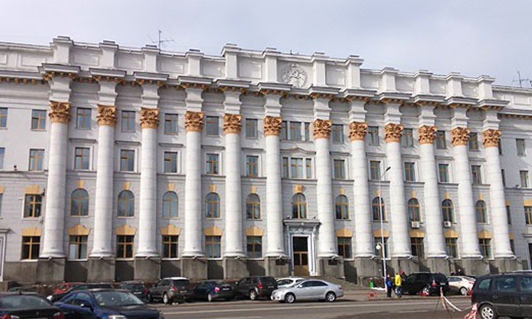 В Минсельхозпроде обсудили выполнение поставок льноволокна и готовность техники к уборочной